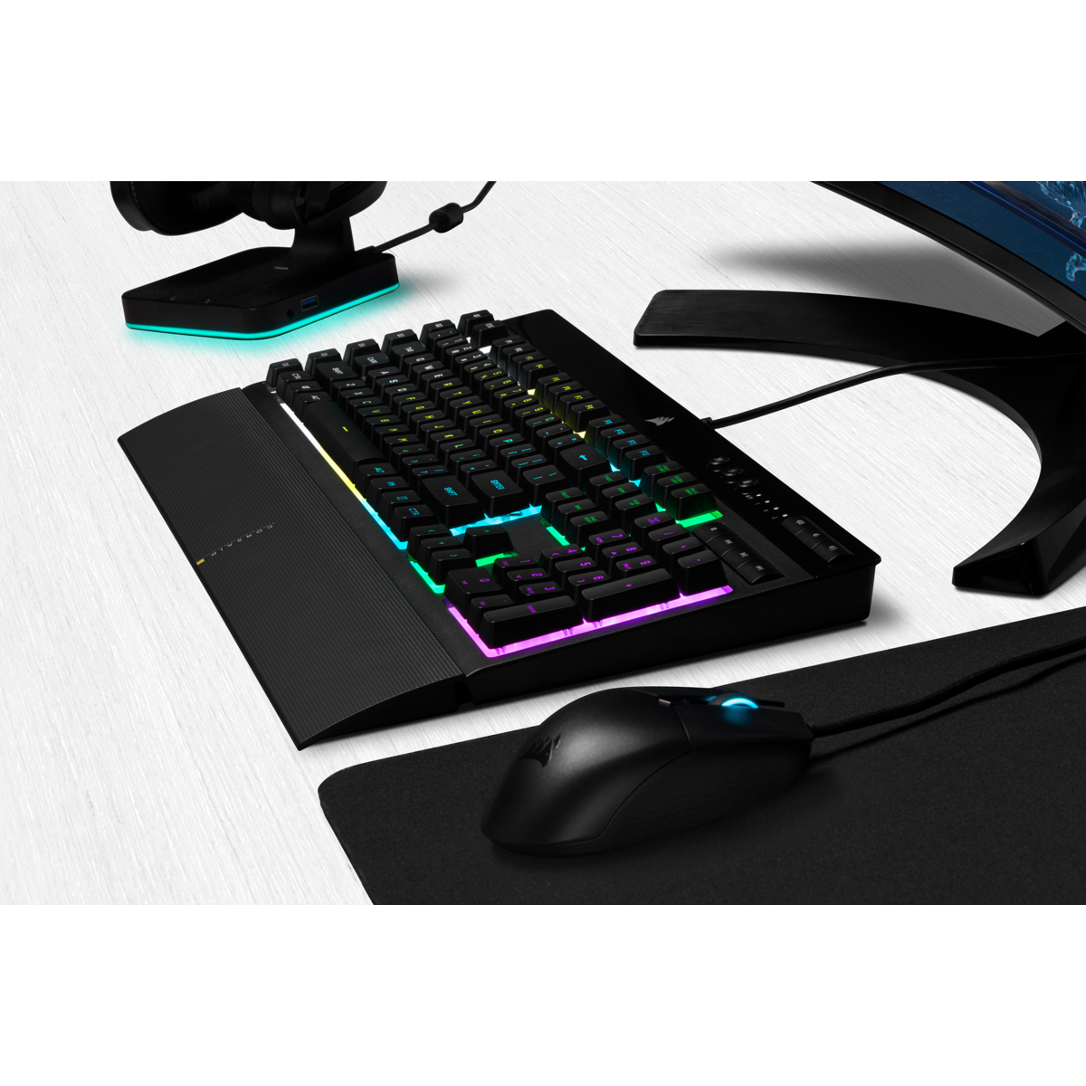 Corsair K55 RGB PRO Tastatur Gaming USB Schwarz - (DEU Layout - QWERTZ) Corsair K55 RGB PRO Tastatur Gaming USB Schwarz - (DEU Layout - QWERTZ)