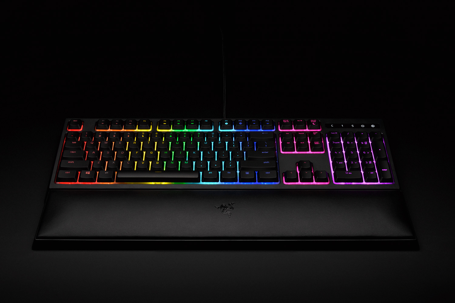 Razer Ornata Chroma Gaming Keyboard Mecha-Membrane Switches RGB CHE Layout - QWERTZ
