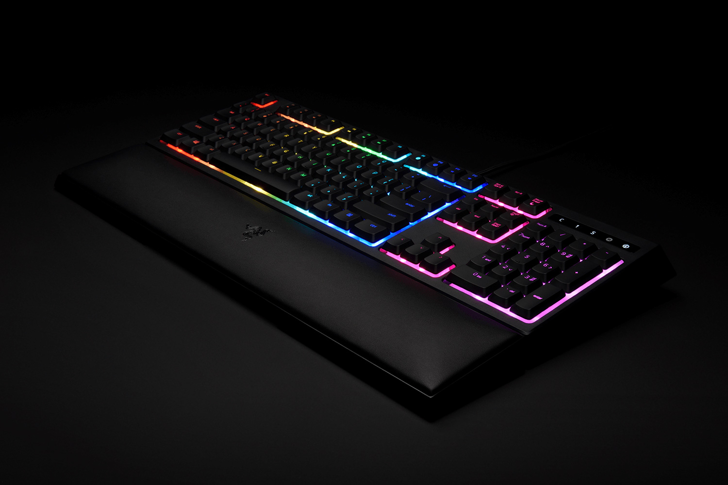 Razer Ornata Chroma Gaming Keyboard Mecha-Membrane Switches RGB CHE Layout - QWERTZ